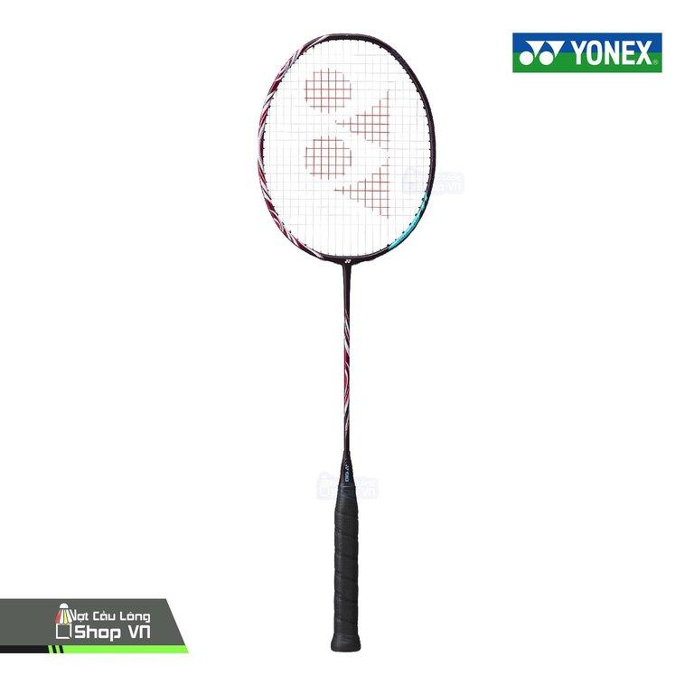 https://votcaulongshop.com/wp-content/uploads/2025/08/vot-cau-long-yonex-astrox-100zz-kurenai-vot-cau-long-shop.jpg